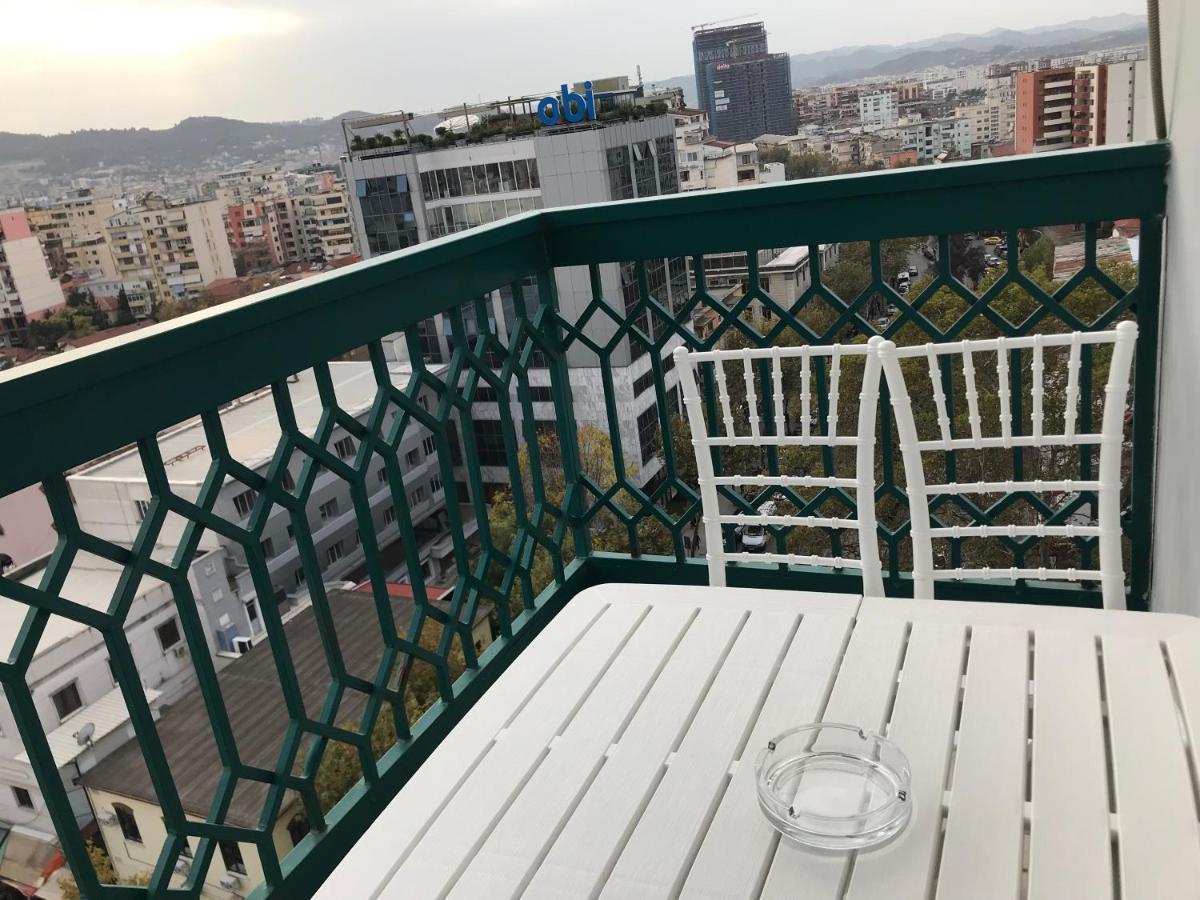 Sun Tower-Center Of Tirana Appartement Buitenkant foto