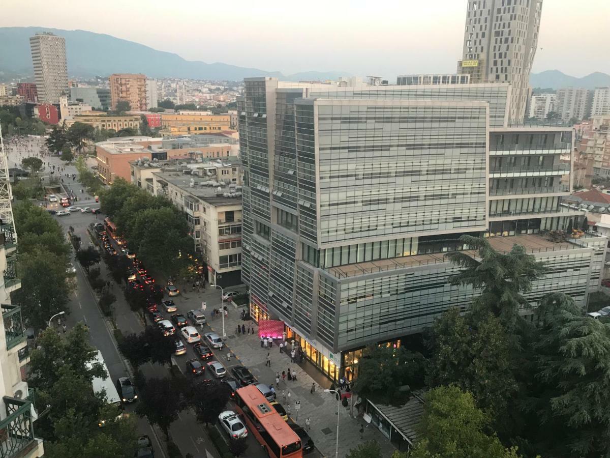 Sun Tower-Center Of Tirana Appartement Buitenkant foto